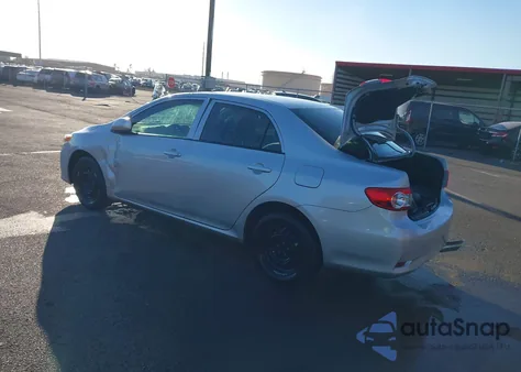 2013 Toyota Corolla Base из США, поврежденный, VIN 2T1BU4EE9DC054496